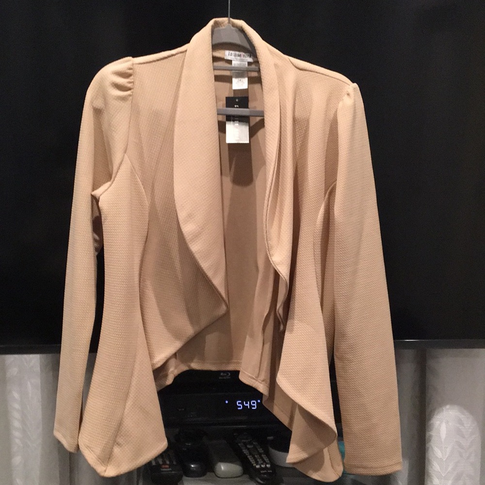 ⬇️Price Drop⬇️Fashion Nova Blazer